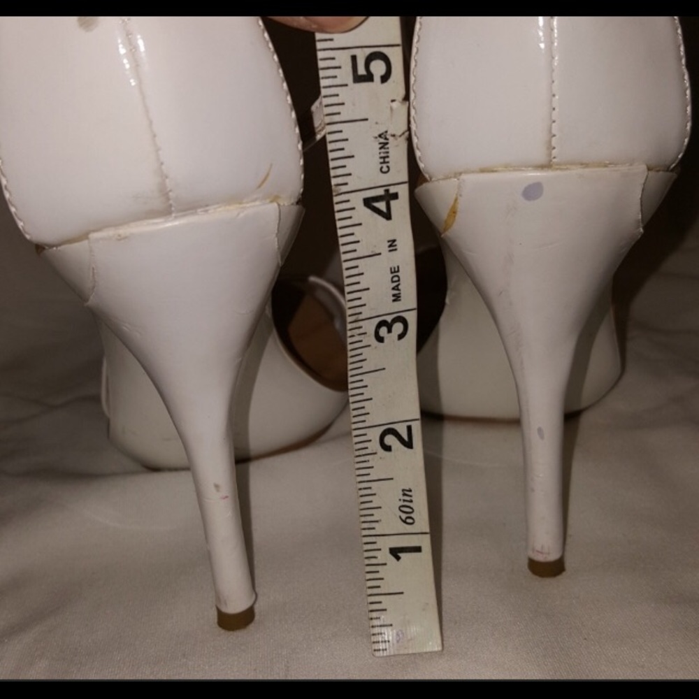 White heels - Picture 3 of 3